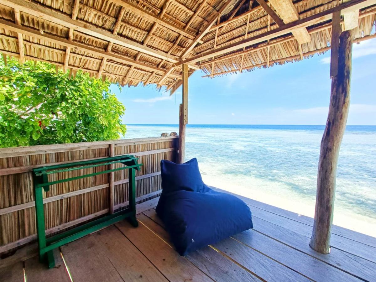 West Mansuar Homestay Pulau Mansuar Ngoại thất bức ảnh
